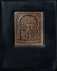 Еженедельник планер А4 кожаный Архангел Михаил
